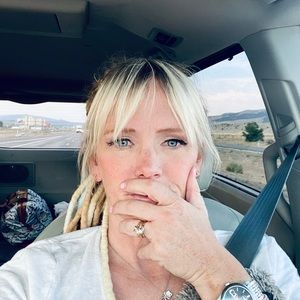 Meet your Posher, Jefra